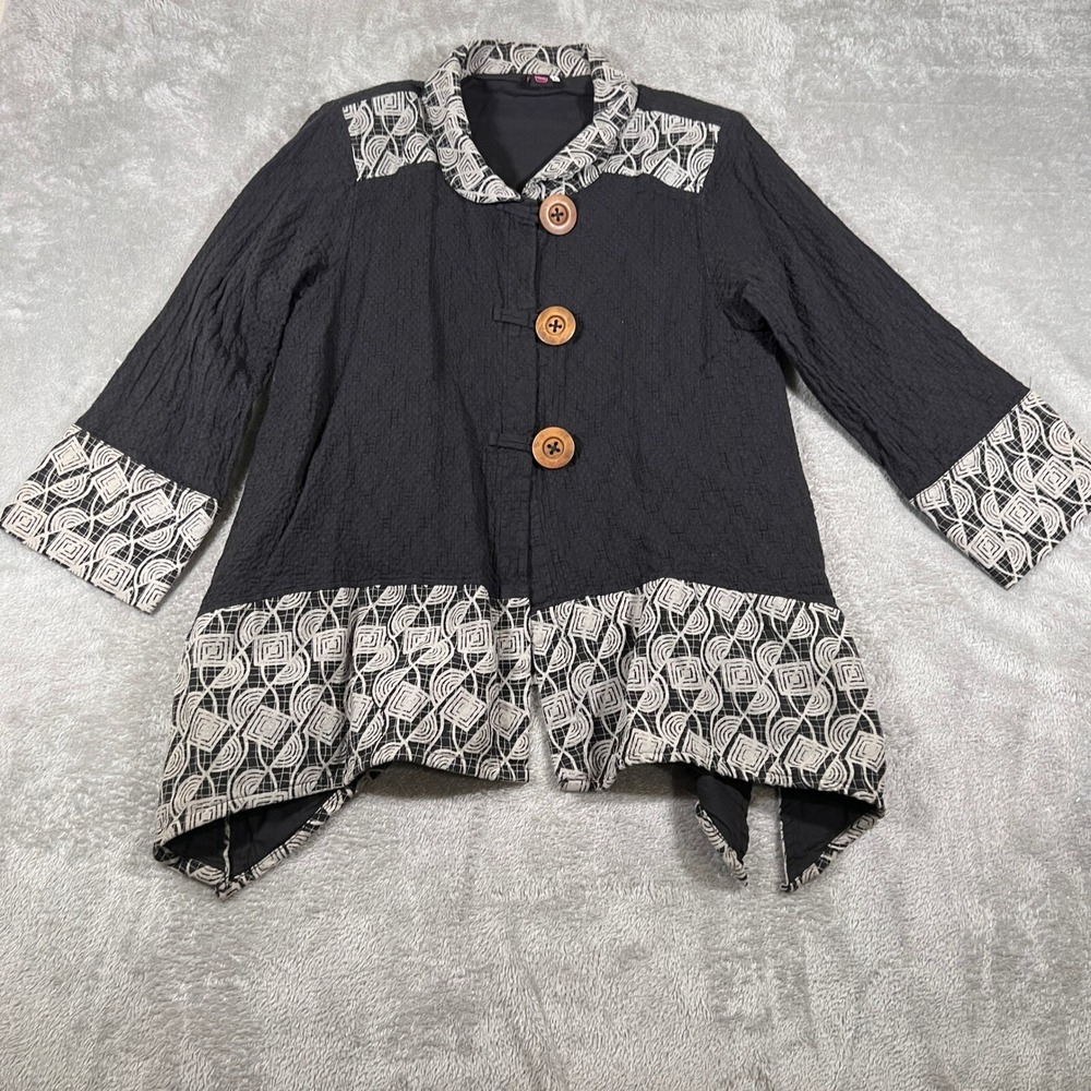 Cupcakes Jacket Womens Large Black Quilted Geometric Print‎ Wooden Buttons